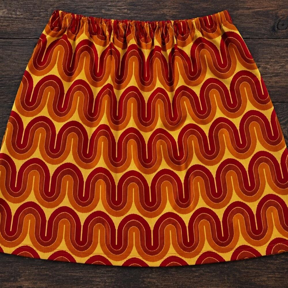 Vintage 70s retro wave mini
